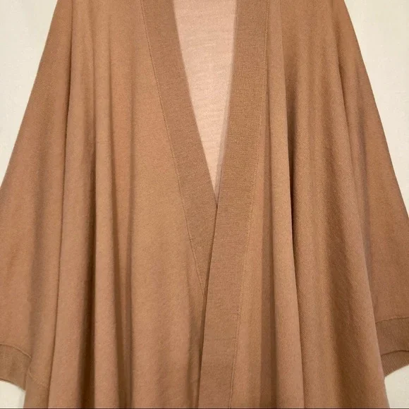 SUTTON STUDIO 100% PURE MERINO WOOL PONCHO/CARDIGAN - Picture 3 of 9